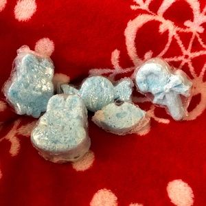 Homemade bath bombs.